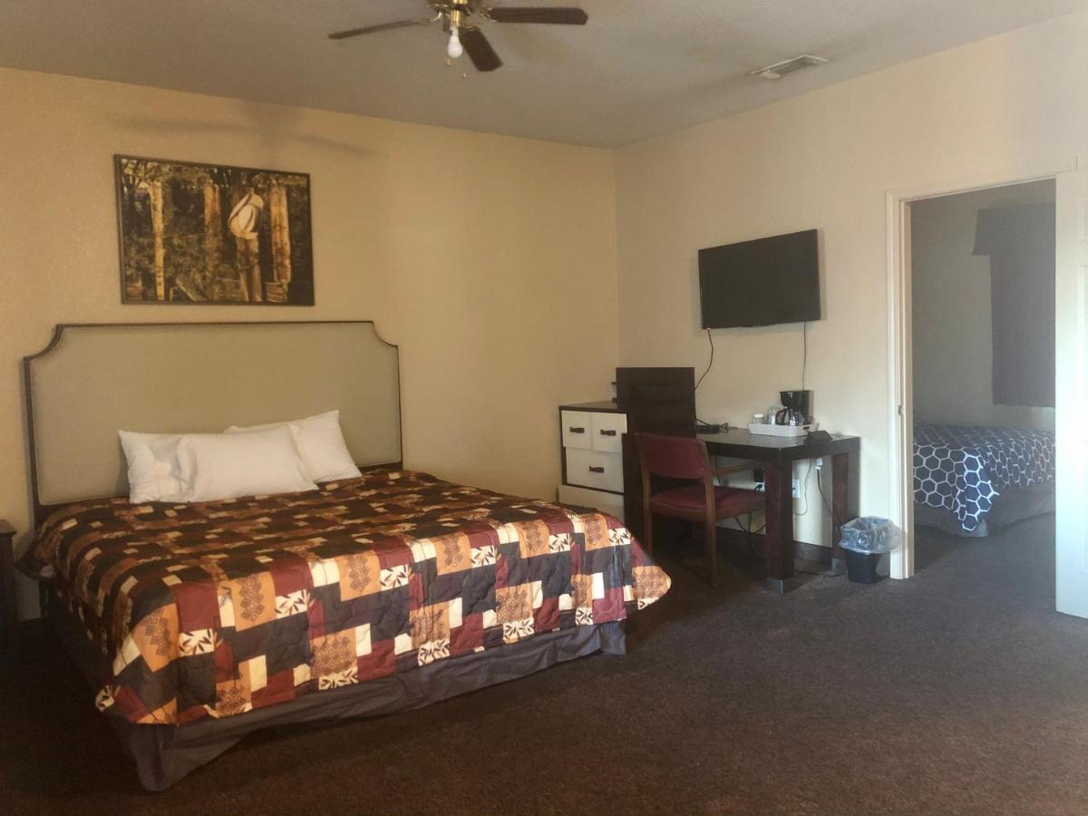 Lone Star Inn & Suites Килин Экстерьер фото
